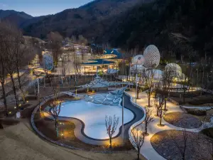 Popular 4-Star Select Hotels in Zhashui