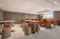 Yibo Hotel (Xi'an Railway Station · Wulukou Metro Station Branch)