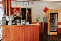 Furong Town Xunyi Homestay - Kitchens