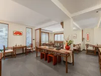 Wuchen Zen Homestay (Zhujiajian Wugongzhi Wharf) 「印象普陀」公演周辺のホテル