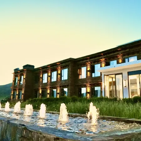 Kangding Gedaqin Manor