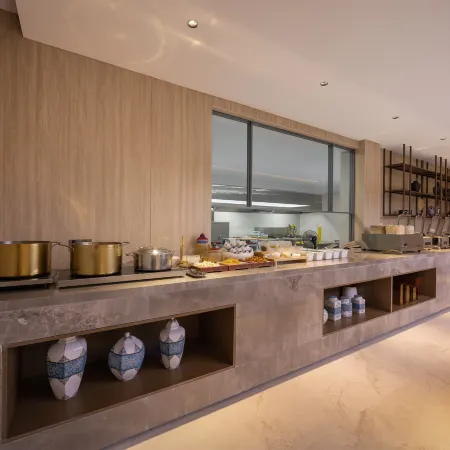 Jun Yue Hotel