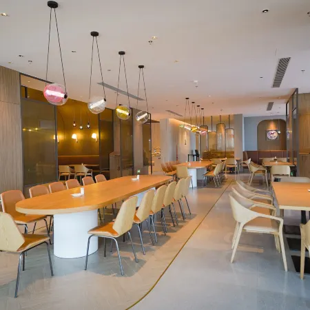 Zhuhai Hengqin Port Xingledu Xinglv Hotel Отели рядом с достопримечательностью «Мир без динамики Star Chita»