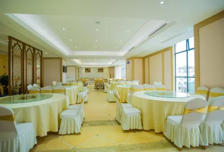 Vienna International Hotel Отели в г. Аньжень