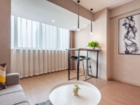 怡祥阁商旅公寓(洛阳科大一附院店) - 高级零压大床房