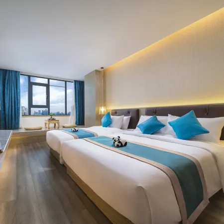 Flowers Pleasing Qing Ju Hotel(Chengdu taiguli Chunxi Road store) Отели рядом с достопримечательностью «Площадь Тиянфу»