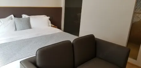 Zhongshan Inside Life Aesthetics Hotel