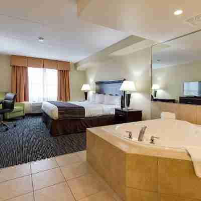 Country Inn & Suites by Radisson, Niagara Falls, on Rooms