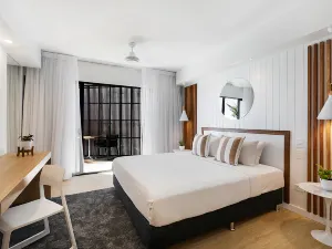 Coral Sea Resort