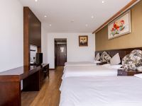 橘木酒店(上海国际邮轮码头店) - 商务三人床房