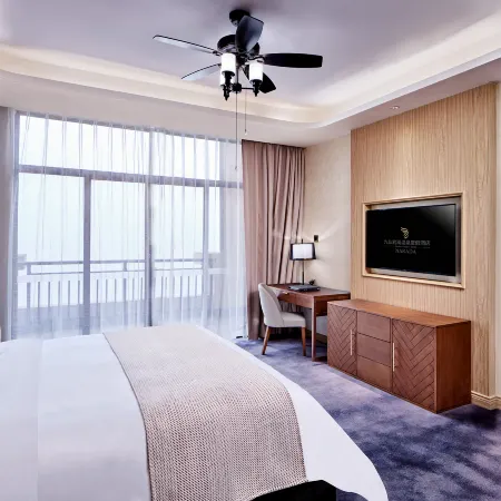 CHANG TIAN TOURISM QINLU HOT SPRING HOTEL