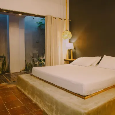 Sanse Boutique Hotel Отели рядом с достопримечательностью «Пляж Папая»