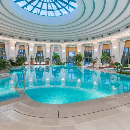 Monte-Carlo Bay Hotel & Resort