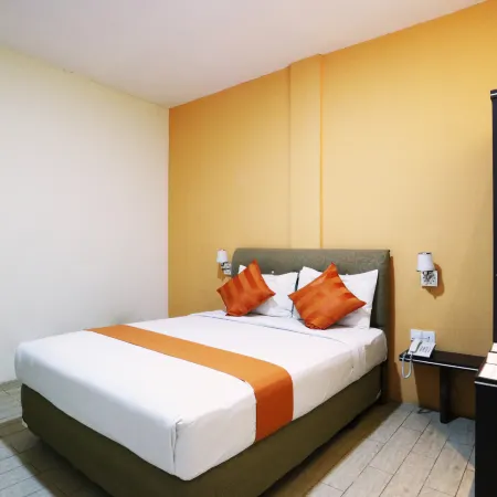 Blitz Hotel Batam Near Sultan Mahmud Ri'Ayat Shah