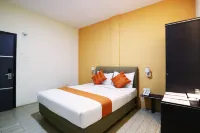 Blitz Hotel Batam Near Sultan Mahmud Ri'Ayat Shah Hotels in Sekanak Raya