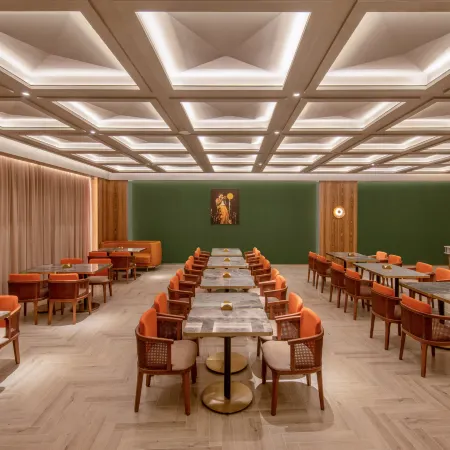 Orange hotel (Hebi Art Center Store)