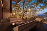 YOLO Eling Art Gallery Hotel（Erling No. 2 Factory Cultural and Creative Park Store）