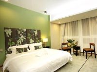 上海爱莎堡酒店式公寓 - 美式大床房