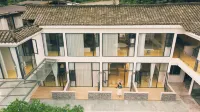 Find and Rest Hot Spring B&B in Qingcheng Mountain Hotel in zona Chengdu Neusoft University Stadium