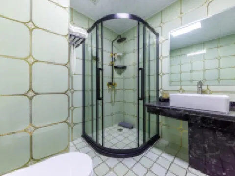 Dunhuang Xingzi Hotel (Shazhou Night Market) Hotels in Dunhuang