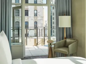 Four Seasons Hotel New York Downtown