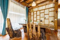 Floral Hotel·Yao Mother's Guest Hotel (wangtianshu scenic spot in Xishuangbanna) Hotels in Mengla
