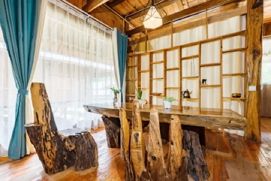 Floral Hotel·Yao Mother's Guest Hotel (wangtianshu scenic spot in Xishuangbanna)