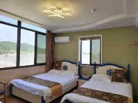 Lianhai Xiaozhu Guesthouse