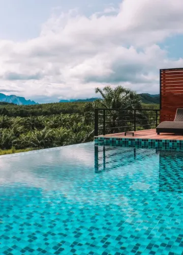 ห้องแกรนด์ดีลักซ์พร้อมทางเข้าสระว่ายน้ำ