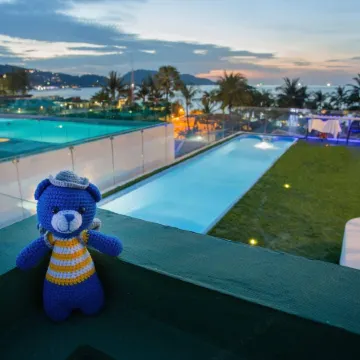 BearPacker Patong Hostel Отели рядом с достопримечательностью «Кабаре Paradise Complex Patong»