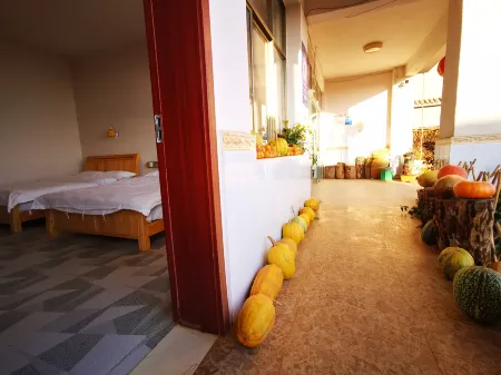 Hongtu Shengxia Hotel