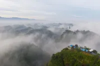 Zizai Pingjiang Wild Luxury Resort Hotel a Pingjiang