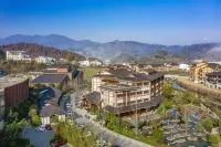 Dousha River Hot Spring Town Hotel Hotels near Maotanchang Town