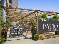 Sheraton Parkway Toronto North Hotel & Suites Hotels near Fairview Mall
