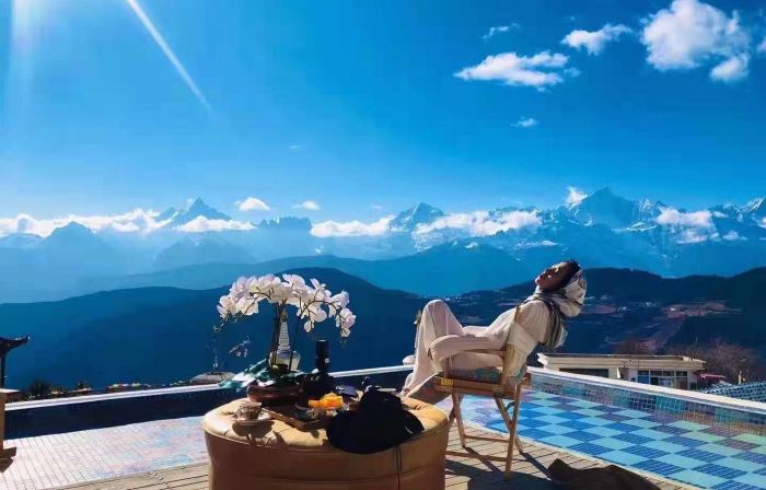 Mainri Snow Mountain Hotel