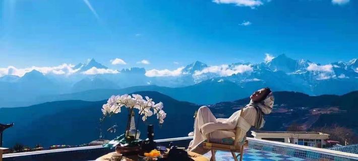 Mainri Snow Mountain Hotel Hotele w: Deqen