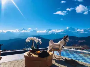 Mainri Snow Mountain Hotel