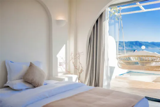 Luhu September Luoxi Islander Hostel