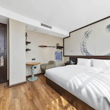 Luzhou Weiyi Hotel