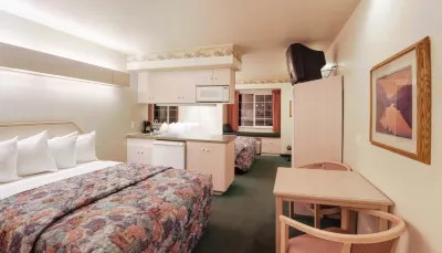 River Canyon Lodge