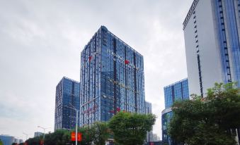 Borrman Hotel (Zunyi Xinpu Linda Food City)