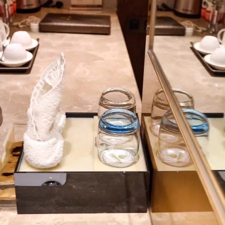Kai Xiang Xi Yue Hotel