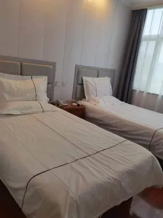 Wuxiang Greenrunpeng Express Hotel