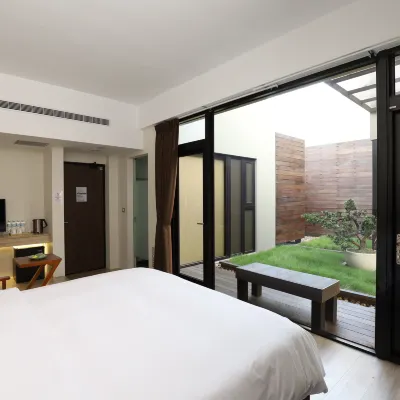 Hotel Z Отели рядом с достопримечательностью «Железнодорожная станция Shalu»
