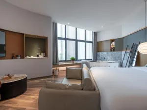 Guoling Hotel No.19 (Nanyang Bridge Shop)