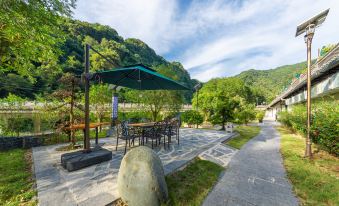 Chuanshangyu Forest Secret Resort(Mount Fanjing)