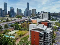 The Docks on Goodwin Hotels in Kangaroo Point