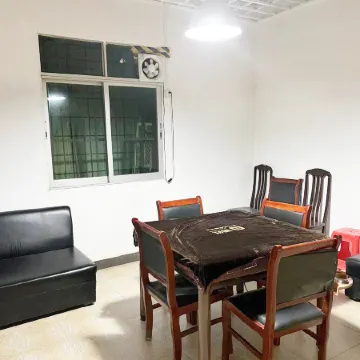 Jincheng Hotel (Chongren Street Kou Road Branch)