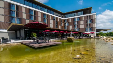 Meiser Design Hotel Отели рядом с достопримечательностью «Cathedral of Saint George»