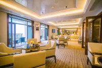 Phoenix Lake International Resort Hotel - 5-Star